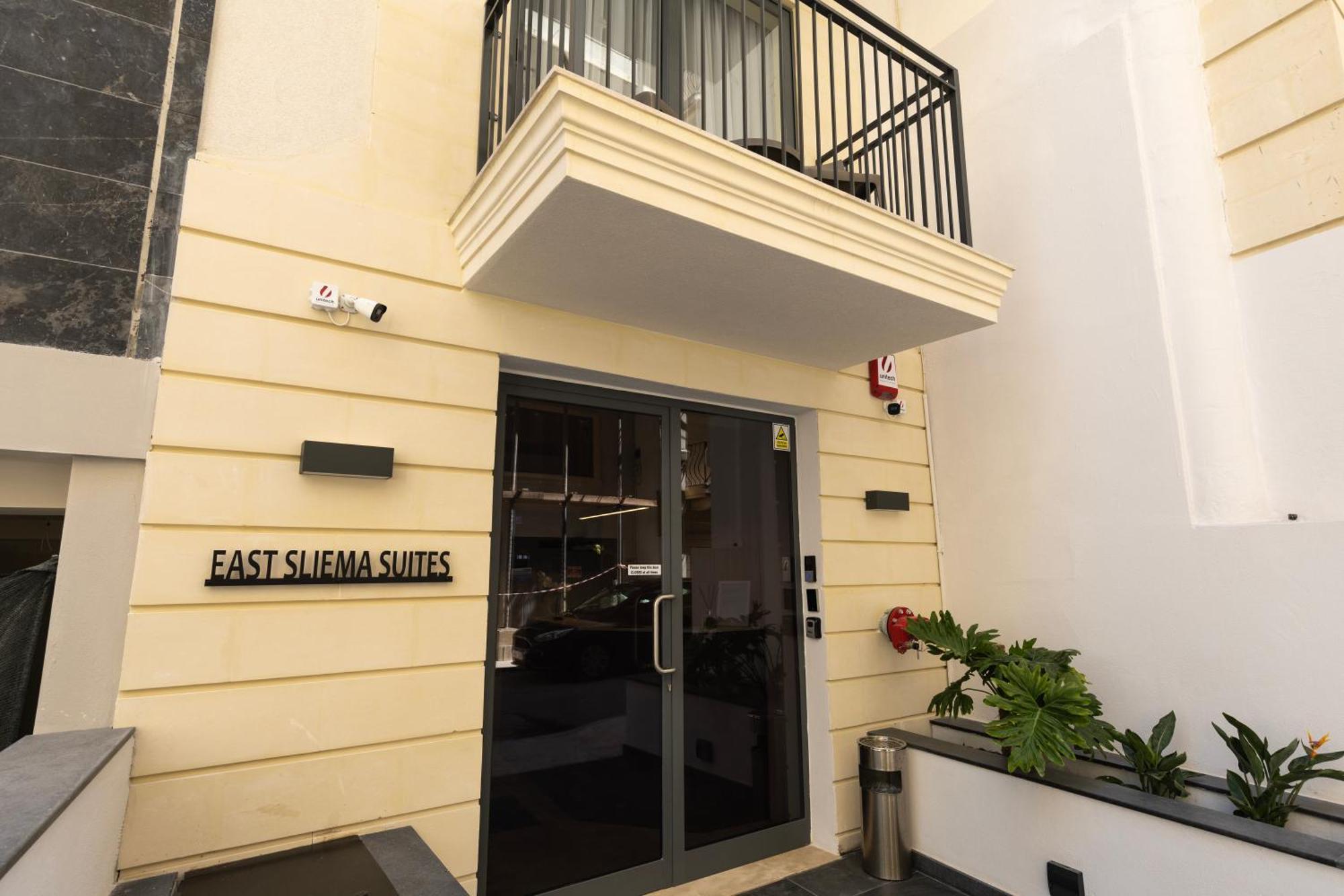 East Sliema Suites Экстерьер фото